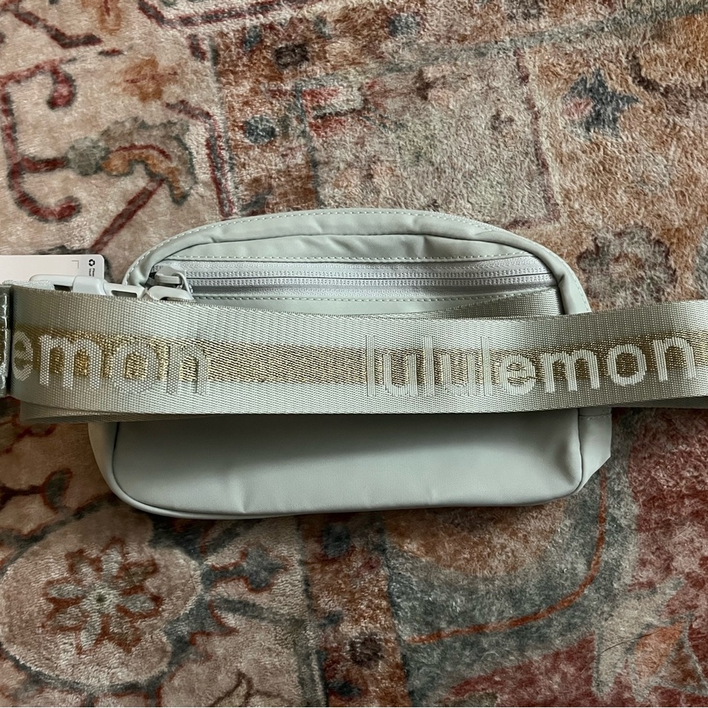 Lululemon Vapor/White/Gold Crossbody Bag LIMITED ADDITION - Picture 6 of 7